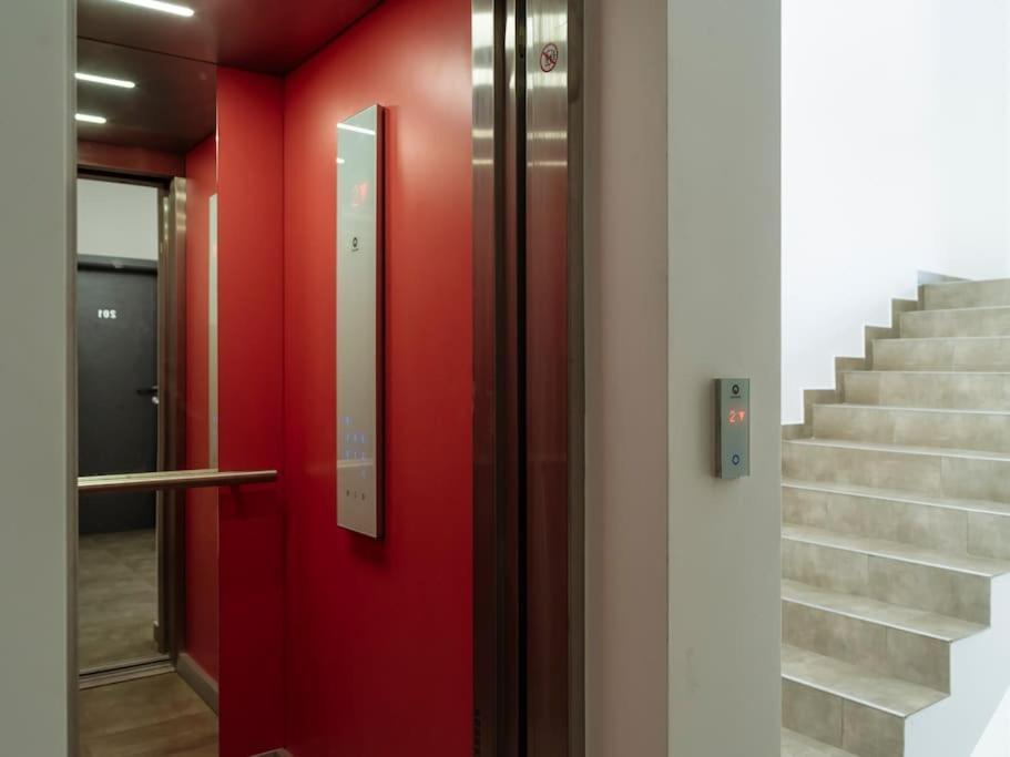 1 - New Building & Parking Apartment Bucharest